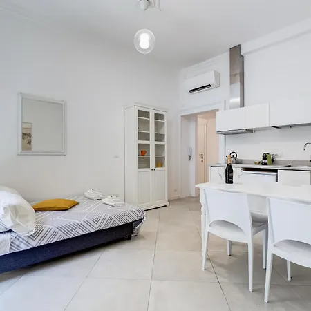Bdc Alpha & Omega In Monti District With 2bath *
