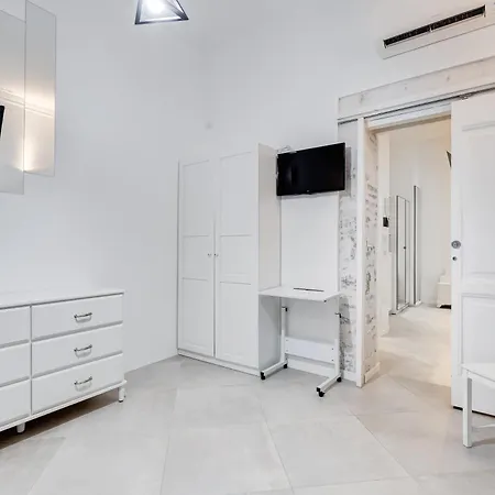 Lägenhet Bdc Alpha & Omega In Monti District With 2bath