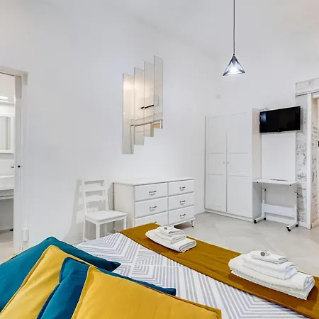 Bdc Alpha & Omega In Monti District With 2bath * Róma
