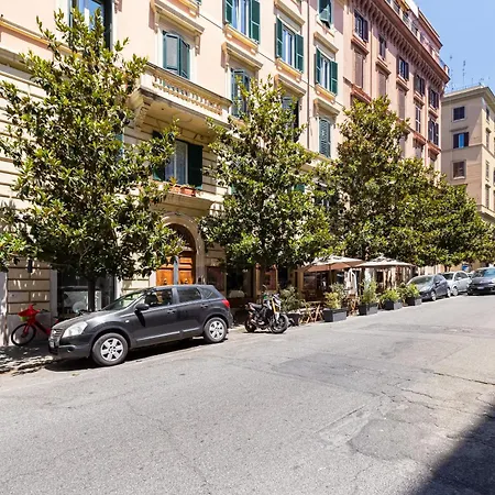 Bdc Alpha & Omega In Monti District With 2bath روما