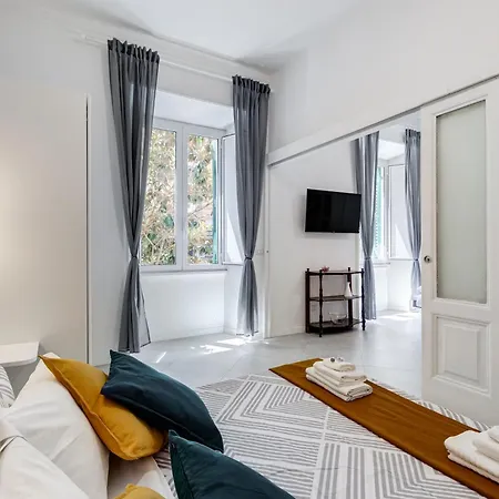 Bdc Alpha & Omega In Monti District With 2bath Rom
