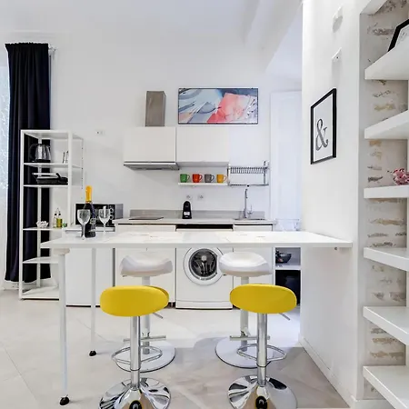شقة Bdc Alpha & Omega In Monti District With 2bath *