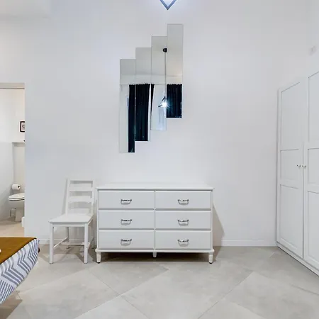 Bdc Alpha & Omega In Monti District With 2bath Lägenhet *