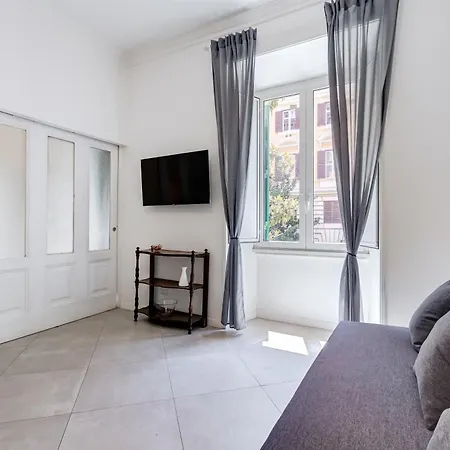Bdc Alpha & Omega In Monti District With 2bath * روما