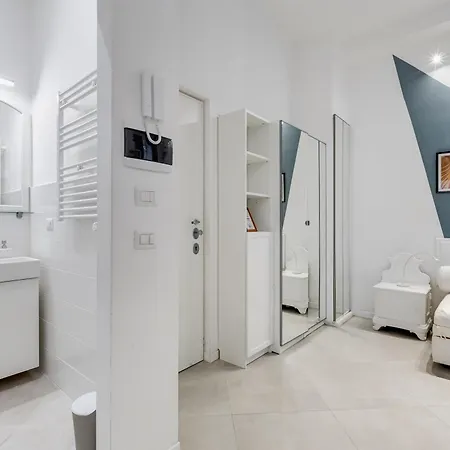 Lägenhet Bdc Alpha & Omega In Monti District With 2bath *
