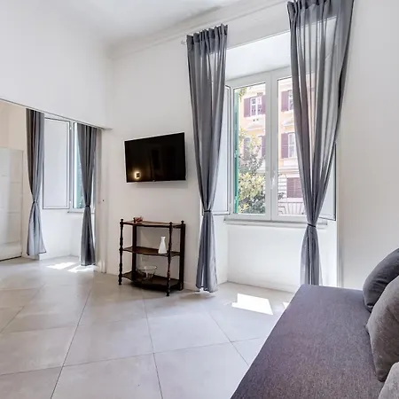 Bdc Alpha & Omega In Monti District With 2bath *