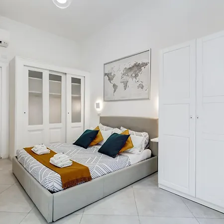 Lägenhet Bdc Alpha & Omega In Monti District With 2bath *