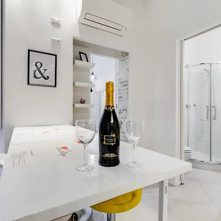 Bdc Alpha & Omega In Monti District With 2bath Apartmán Řím