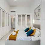 Bdc Alpha & Omega In Monti District With 2bath *